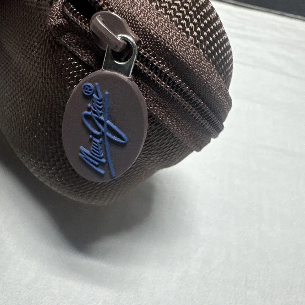 MAUI JIM Sunglasses Zippered Hard Clam Shell Sport Case Brown w/ Carabiner Clip